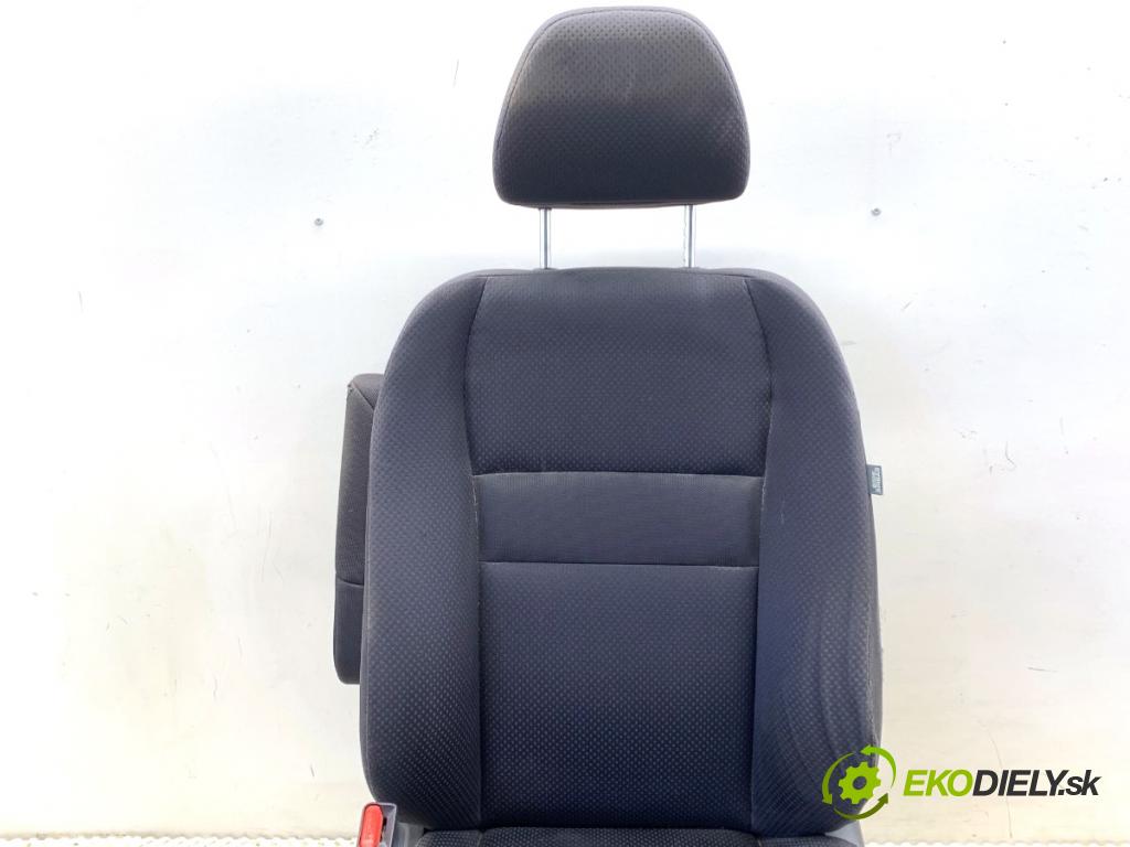 HONDA CR-V III SUV 2009 103 kW 2.2 i-CTDi 4WD (RE6) 2204 Sedadlo ľavy predný