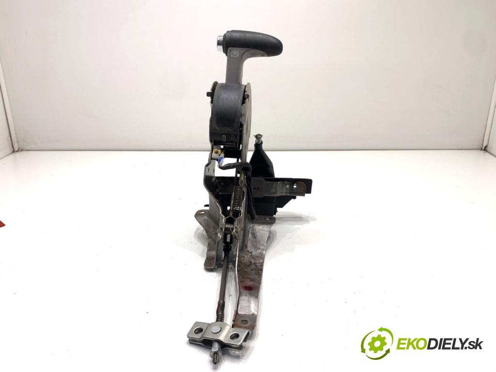 HONDA CR-V III SUV 2009 103 kW 2.2 i-CTDi 4WD (RE6) 2204 kulisa brzdy ruční brzdy 