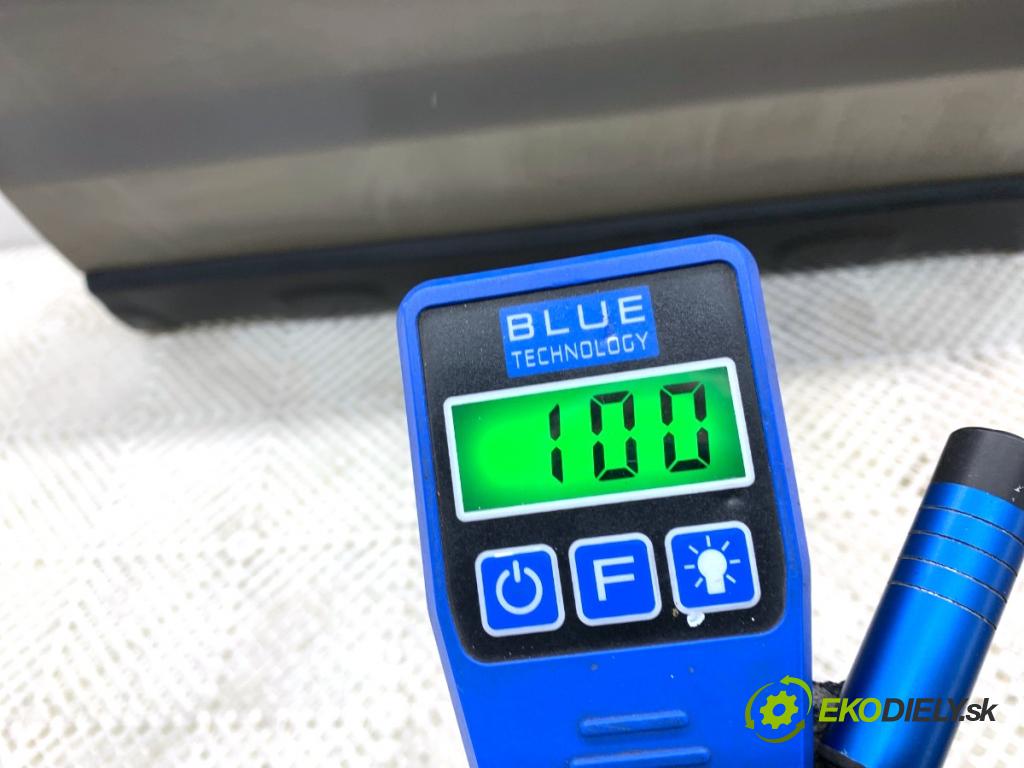 HONDA CR-V III SUV 2009 103 kW 2.2 i-CTDi 4WD (RE6) 2204 dveře pravý přední část