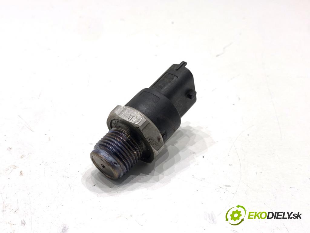 HONDA CR-V III SUV 2009 103 kW 2.2 i-CTDi 4WD (RE6) 2204 Snímač tlaku paliva 0281002534 (Snímač)