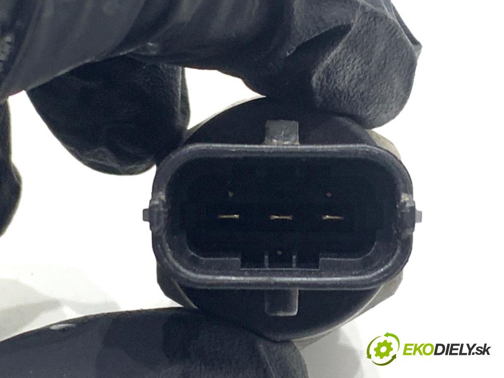 HONDA CR-V III SUV 2009 103 kW 2.2 i-CTDi 4WD (RE6) 2204 Snímač tlaku paliva 0281002534 (Snímač)