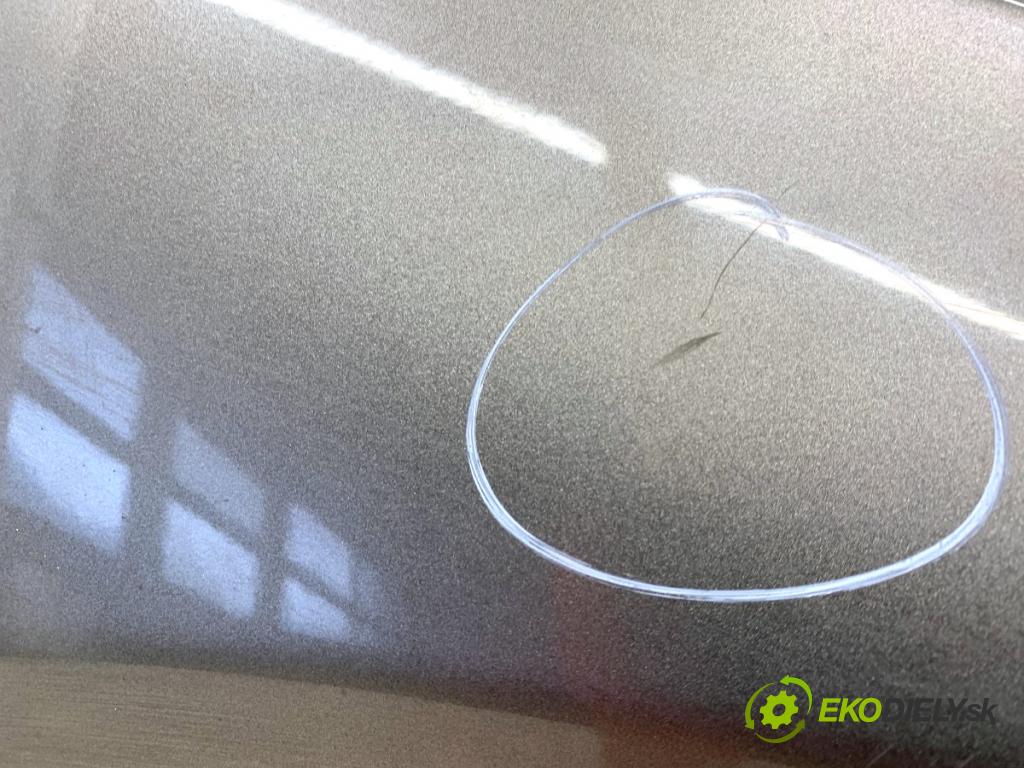 HONDA CR-V III SUV 2009 103 kW 2.2 i-CTDi 4WD (RE6) 2204 blatník pravý přední část