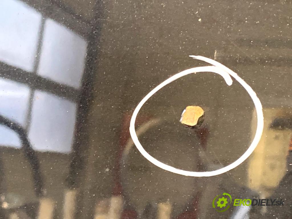 VW PASSAT B7 Kombi 2012 100 kW 2.0 TDI 1968 kapota LC9X (Kapota)