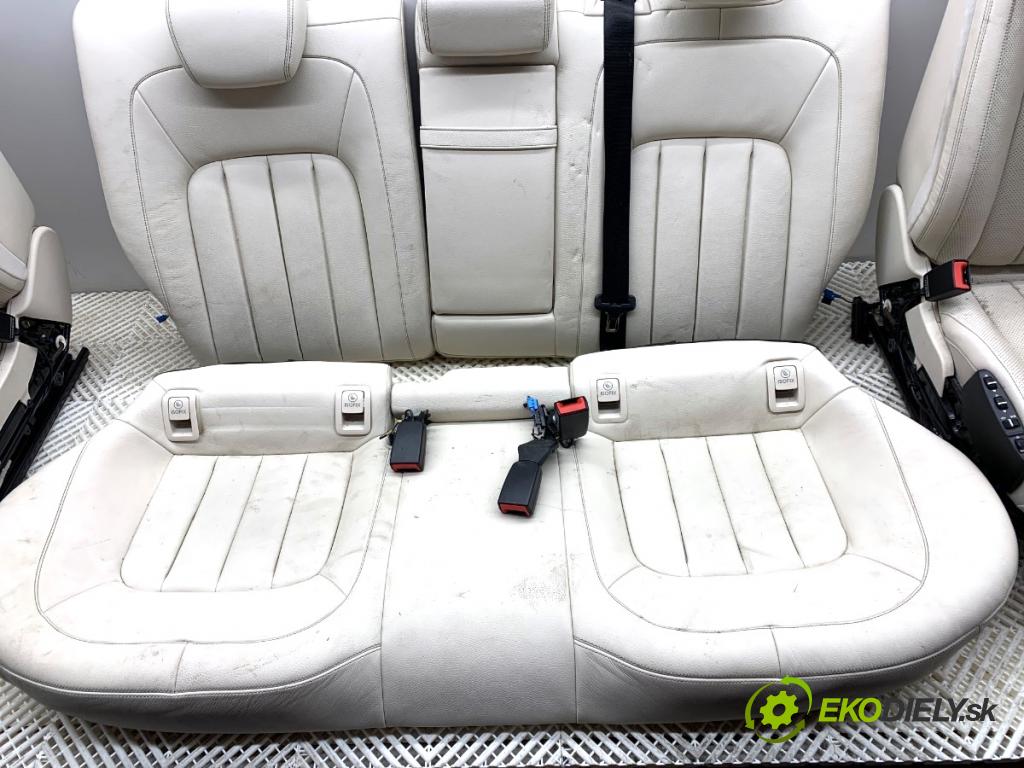 MERCEDES-BENZ W218 Kombi 2016 190 kW CLS 350 d 4-matic (218.994) 2987 sedadla sedačky sedadlo boční Tunel