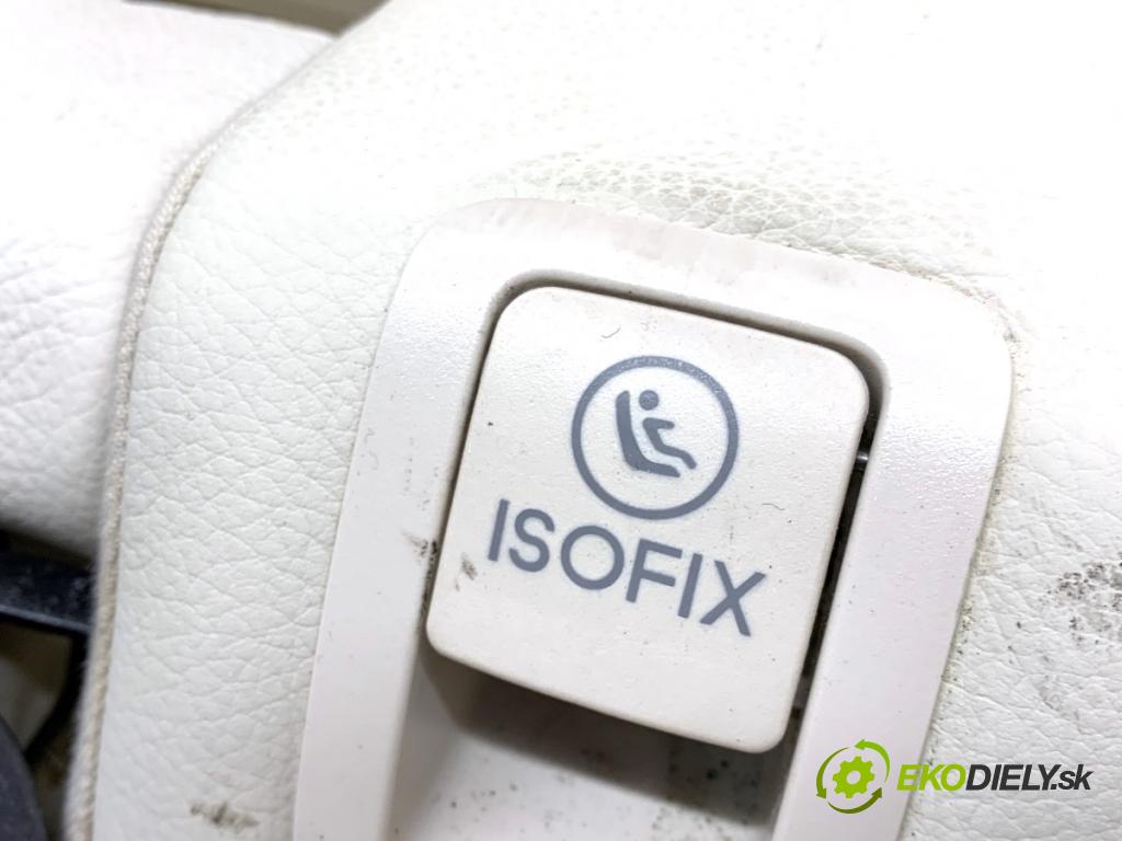 MERCEDES-BENZ W218 Kombi 2016 190 kW CLS 350 d 4-matic (218.994) 2987 sedadla sedačky sedadlo boční Tunel