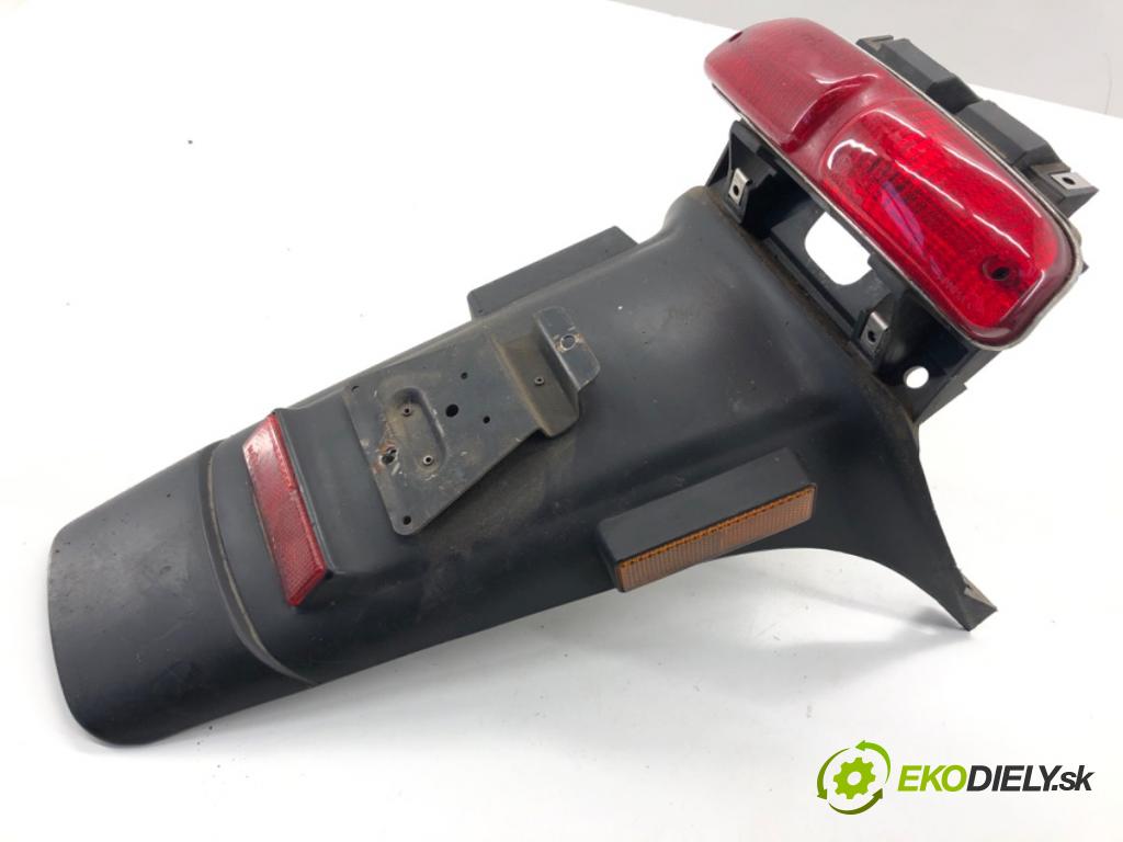 PIAGGIO TYPHOON  2002 4 kW Typhoon 50 49 světlo zadní část blatník