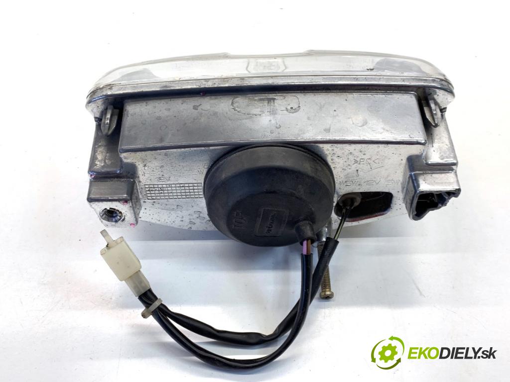 PIAGGIO TYPHOON 2002 4 kW Typhoon 50 49 Svetlomet Svetlo predný