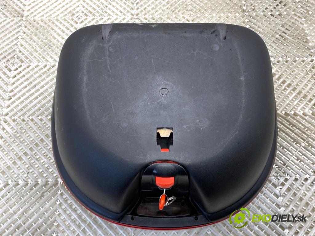 PIAGGIO TYPHOON  2002 4 kW Typhoon 50 49 centrálny