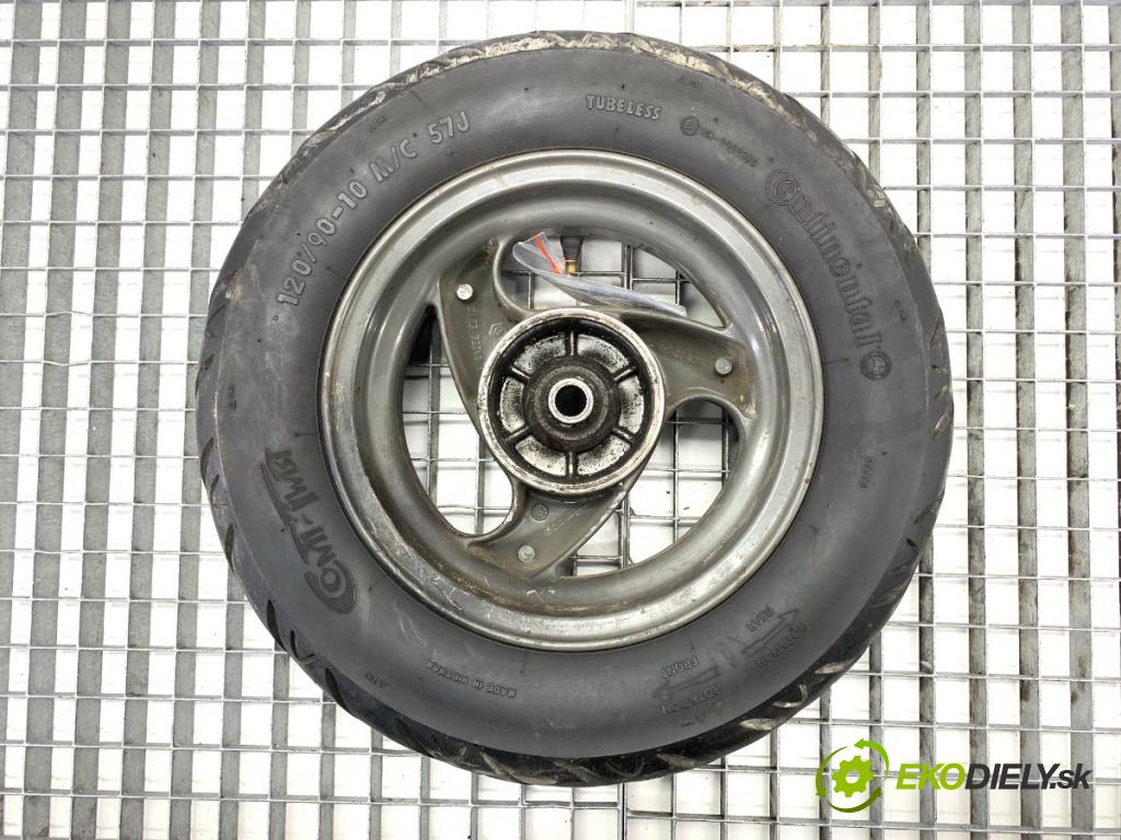 PIAGGIO TYPHOON  2002 4 kW Typhoon 50 49 kolo zadní část disk