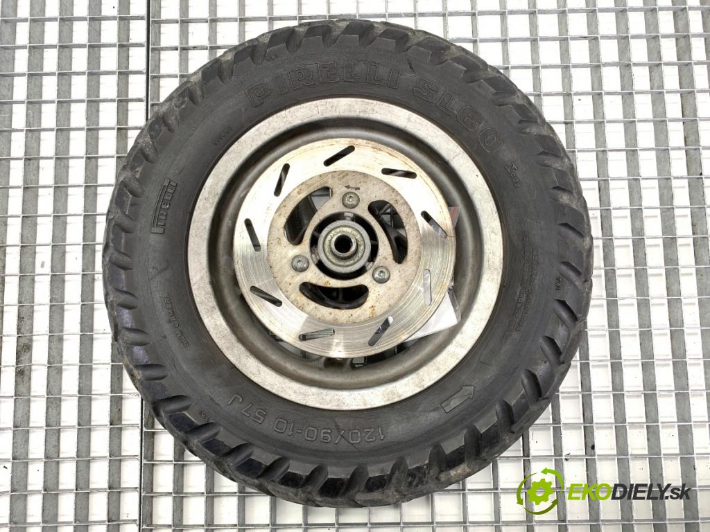 PIAGGIO TYPHOON  2002 4 kW Typhoon 50 49 kolo přední část disk 