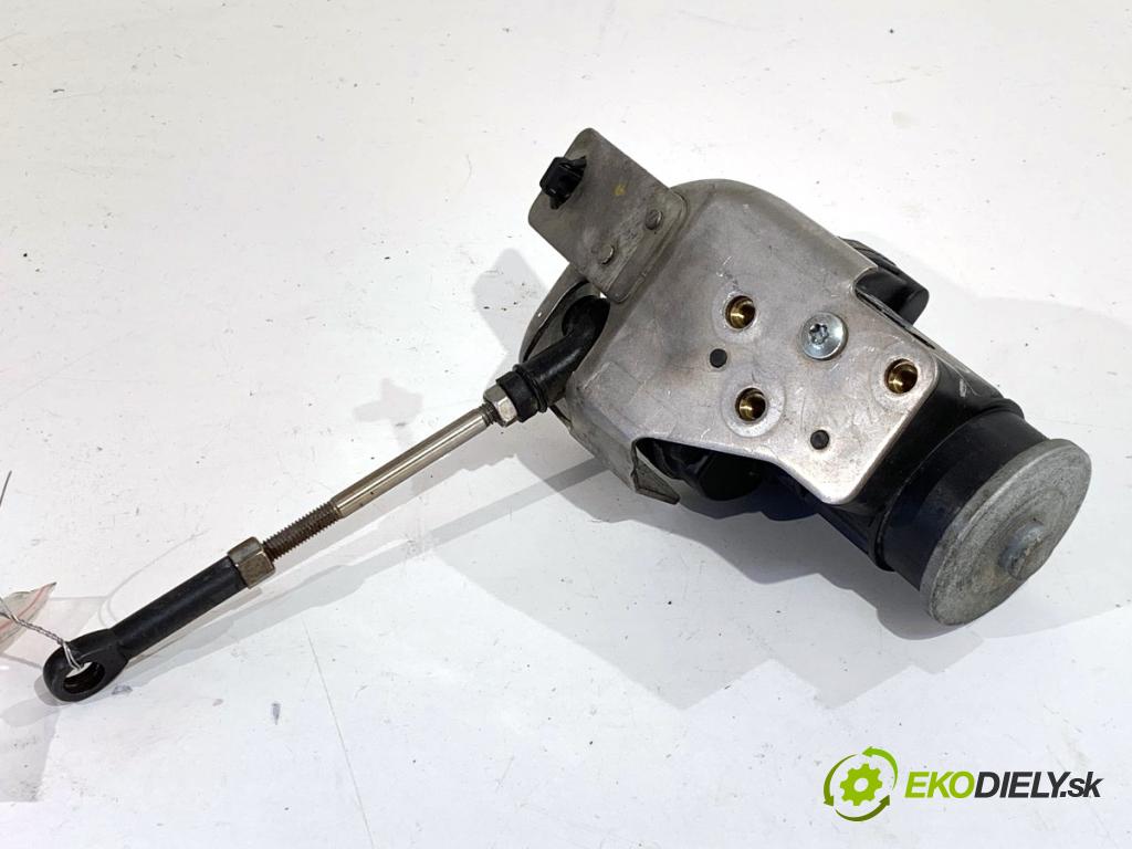 HYUNDAI TUCSON SUV 2015 130 kW 1.6 T-GDi 1591 Nastavovač TURBODUCHADLO: 39400-2B260