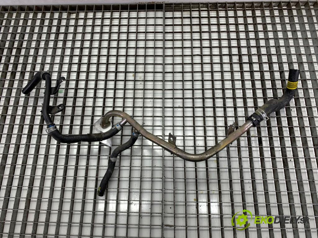 HYUNDAI TUCSON SUV 2015 130 kW 1.6 T-GDi 1591 rozdělovač vody