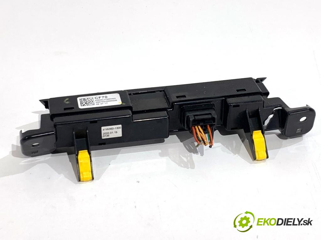 KIA CEED liftback 2020 85 kW 1.6 CRDi 115 1598 Spínač svetiel výstražných (núdzových) 93600J7000WK (Prepínacie páčky pod volantom)