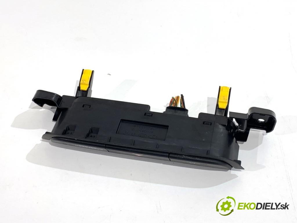 KIA CEED liftback 2020 85 kW 1.6 CRDi 115 1598 Spínač svetiel výstražných (núdzových) 93600J7000WK (Prepínacie páčky pod volantom)