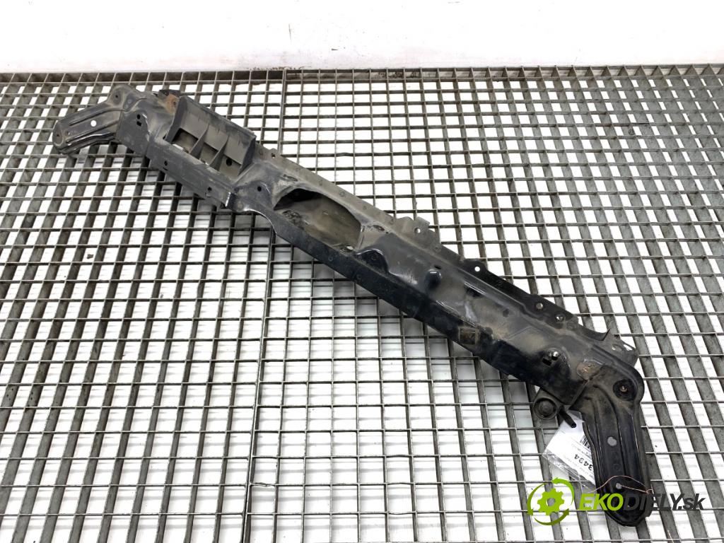 KIA CEED Kombi 2012 94 kW 1.6 CRDi 128 1582 Výstuha horná PASA predný