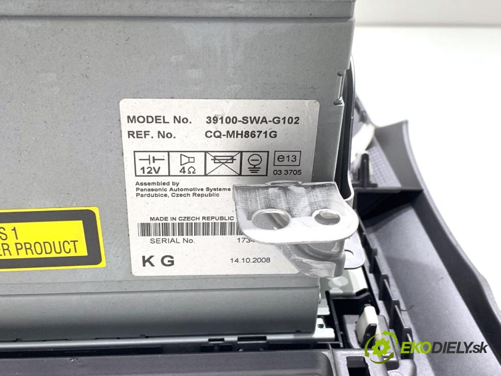 HONDA CR-V III SUV 2009 103 kW 2.2 i-CTDi 4WD (RE6) 2204 RADIO 39100-SWA-G102 (Audio zariadenie)