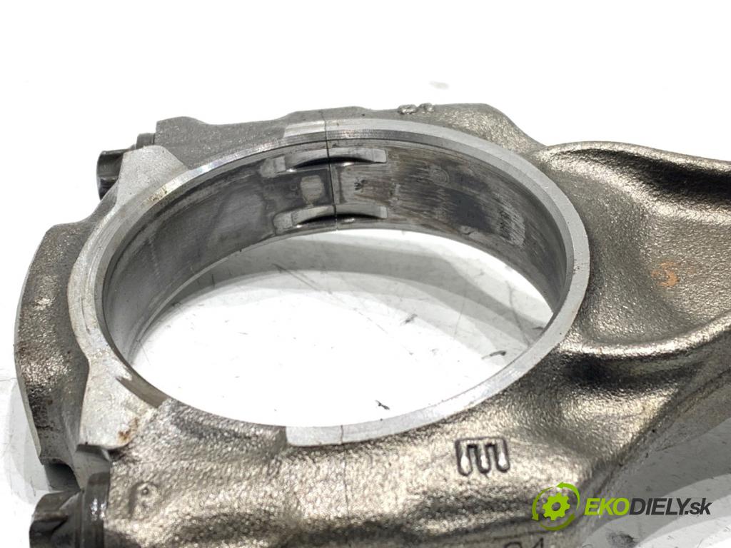 BMW G30 sedan 2021 460 kW M5 Competition 4395 PÍST: ojnice 7852246 (Píst)