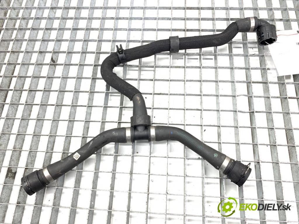 BMW G30 sedan 2021 460 kW M5 Competition 4395 Rúra vody 8747913