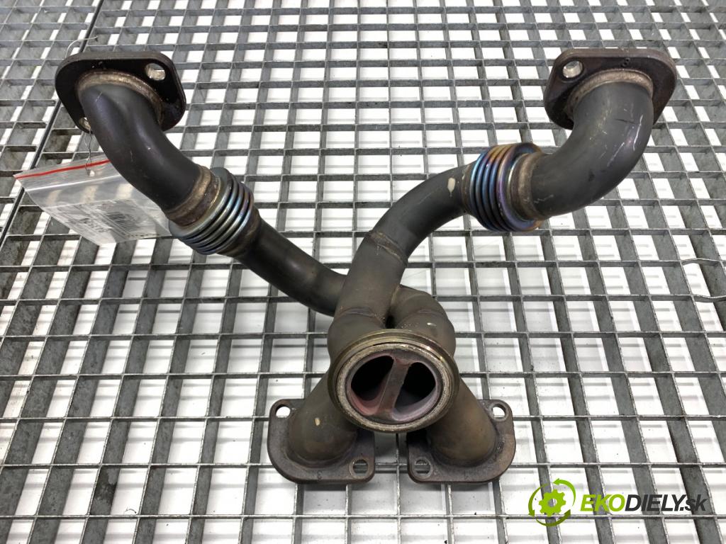 BMW G30 sedan 2021 460 kW M5 Competition 4395 potrubí VYČERPAT: 4-0630814 (Výfukové potrubí)