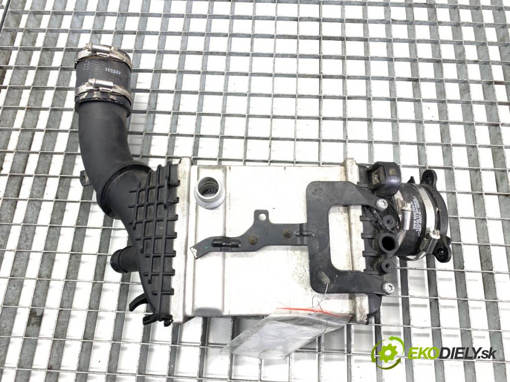 BMW G30 sedan 2021 460 kW M5 Competition 4395 intercooler 7852407 (Intercooler (chladič nasávaného vzduchu))