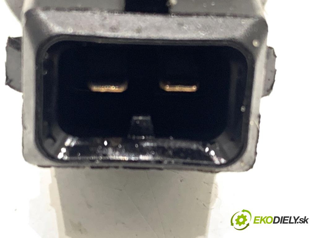 BMW G30 sedan 2021 460 kW M5 Competition 4395 Snímač klepania 7598861 (Snímač)