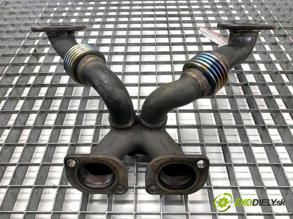 BMW G30 sedan 2021 460 kW M5 Competition 4395 potrubí VYČERPAT: 10218010 (Výfukové potrubí)