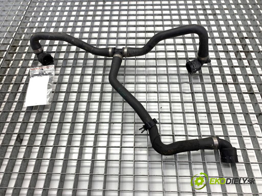 BMW G30 sedan 2021 460 kW M5 Competition 4395 Rúra vody 7856738