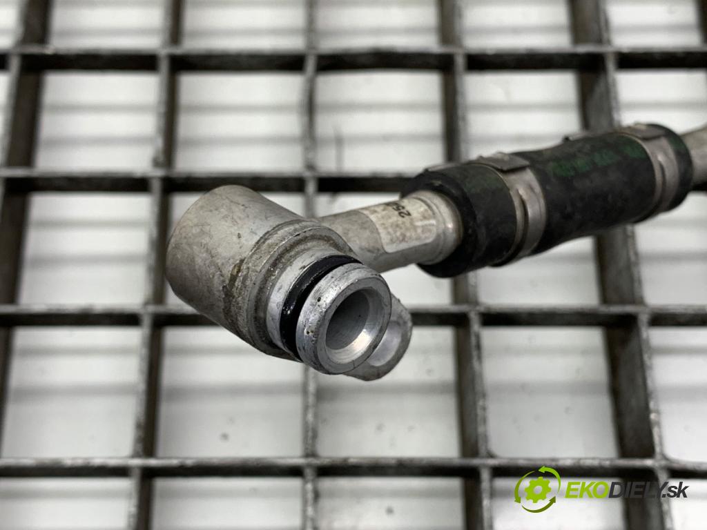 BMW G30 sedan 2021 460 kW M5 Competition 4395 rúrka turba 8092596 (Hadica turbodúchadla)