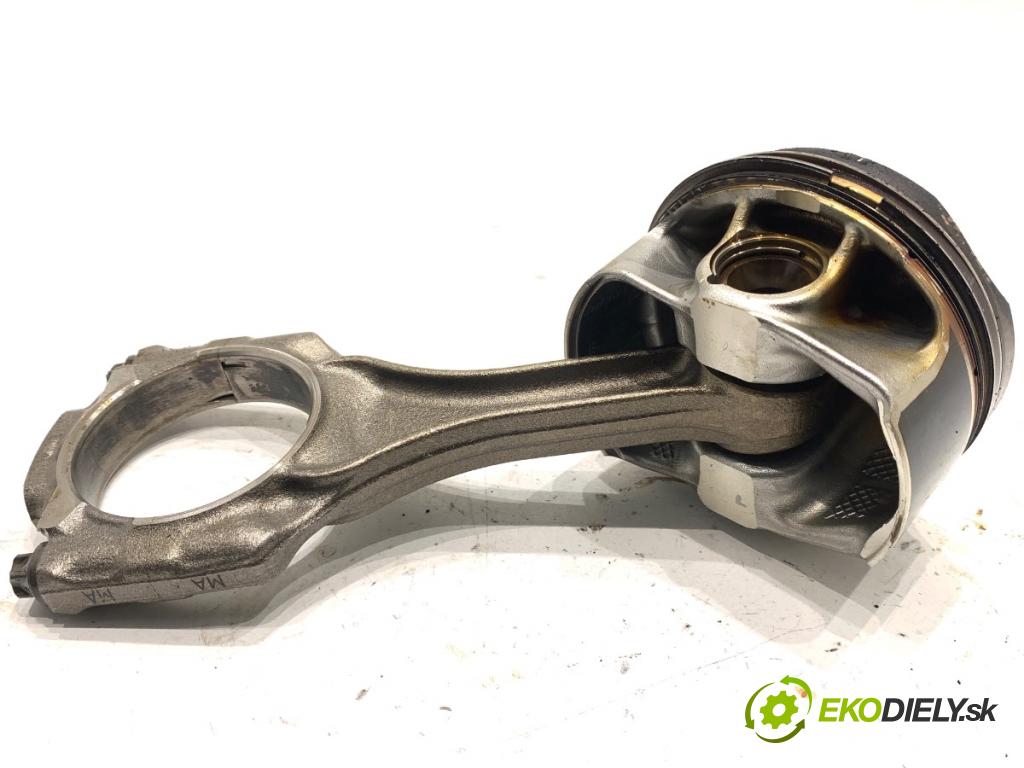 BMW G30 sedan 2021 460 kW M5 Competition 4395 PÍST: ojnice 7852246 (Píst)