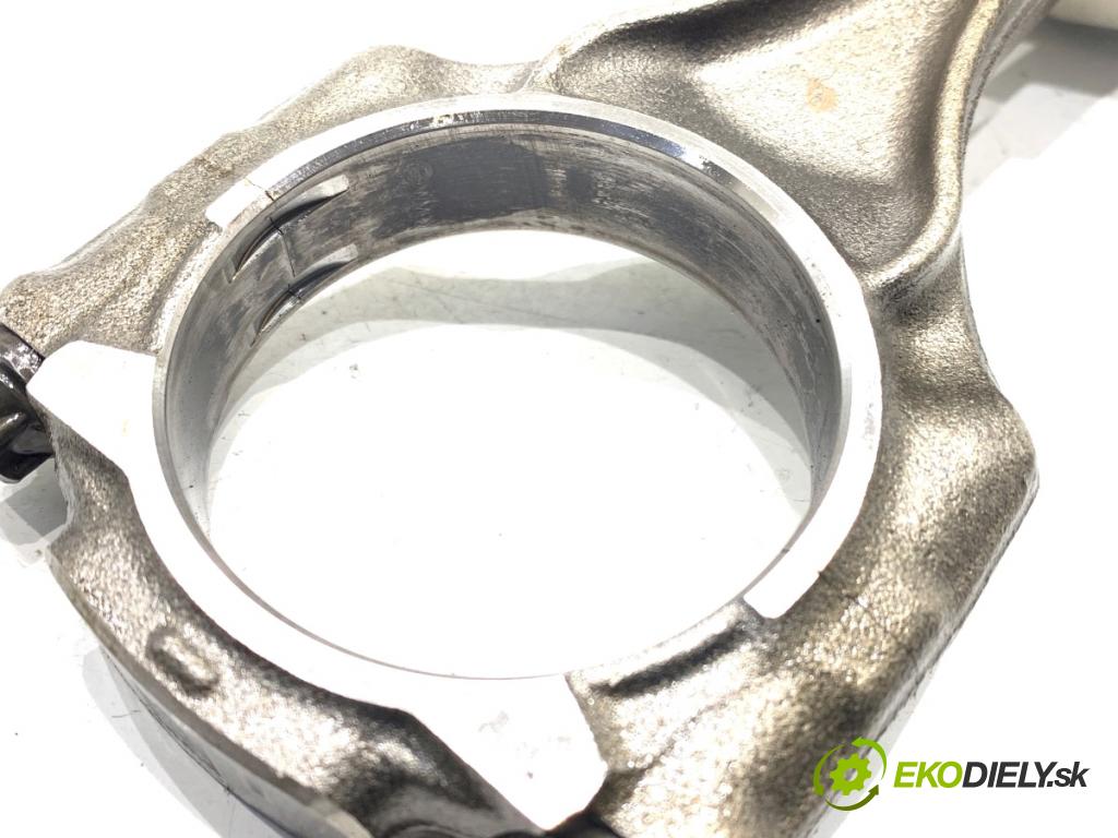 BMW G30 sedan 2021 460 kW M5 Competition 4395 PÍST: ojnice 7852246 (Píst)