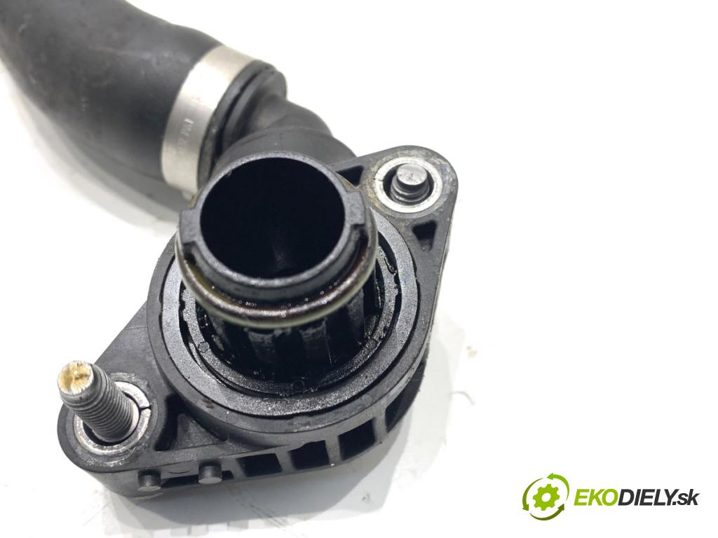 BMW G30 sedan 2021 460 kW M5 Competition 4395 trubka výparníky 72406678