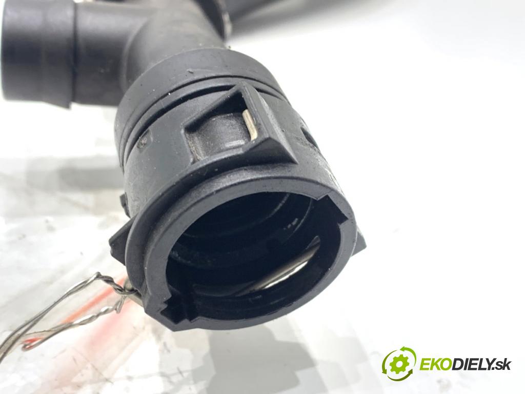 BMW G30 sedan 2021 460 kW M5 Competition 4395 trubka výparníky 72406678