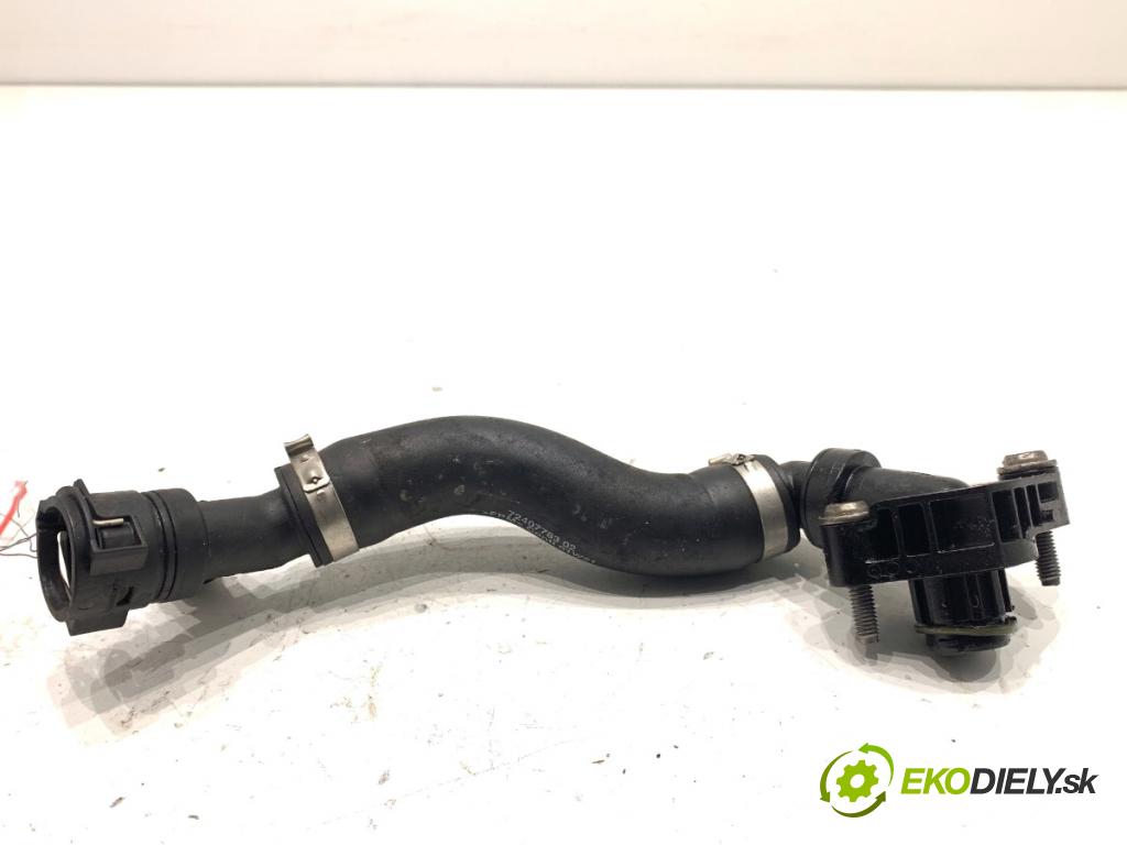 BMW G30 sedan 2021 460 kW M5 Competition 4395 trubka výparníky 72407783