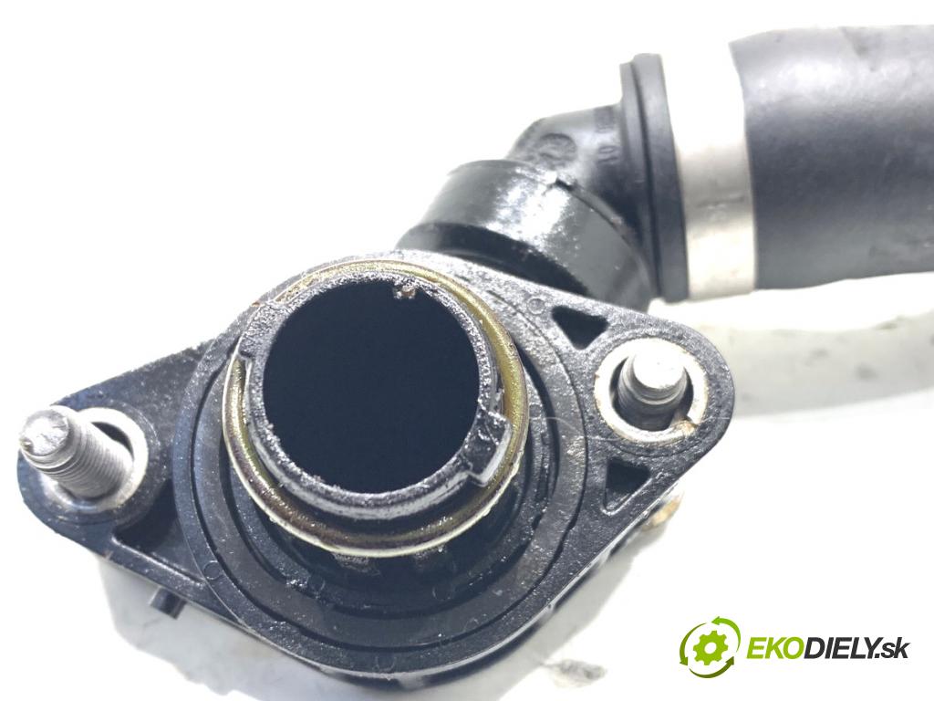 BMW G30 sedan 2021 460 kW M5 Competition 4395 trubka výparníky 72407783