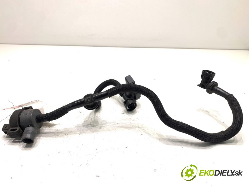 BMW G30 sedan 2021 460 kW M5 Competition 4395 ventil výparníky 7636149