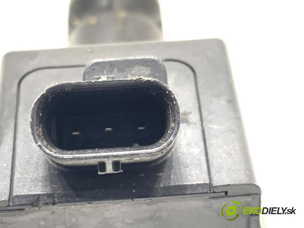 BMW G30 sedan 2021 460 kW M5 Competition 4395 cívka zapalovací 8692611 (Zážehová cívka)