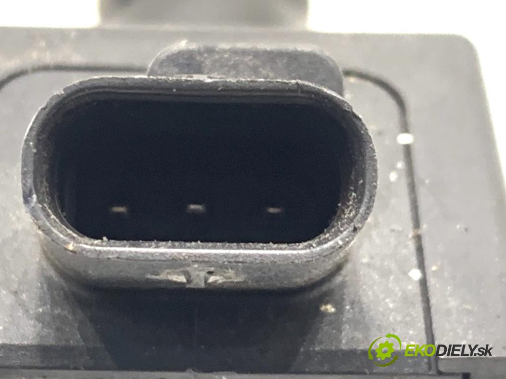 BMW G30 sedan 2021 460 kW M5 Competition 4395 cívka zapalovací 8692611 (Zážehová cívka)