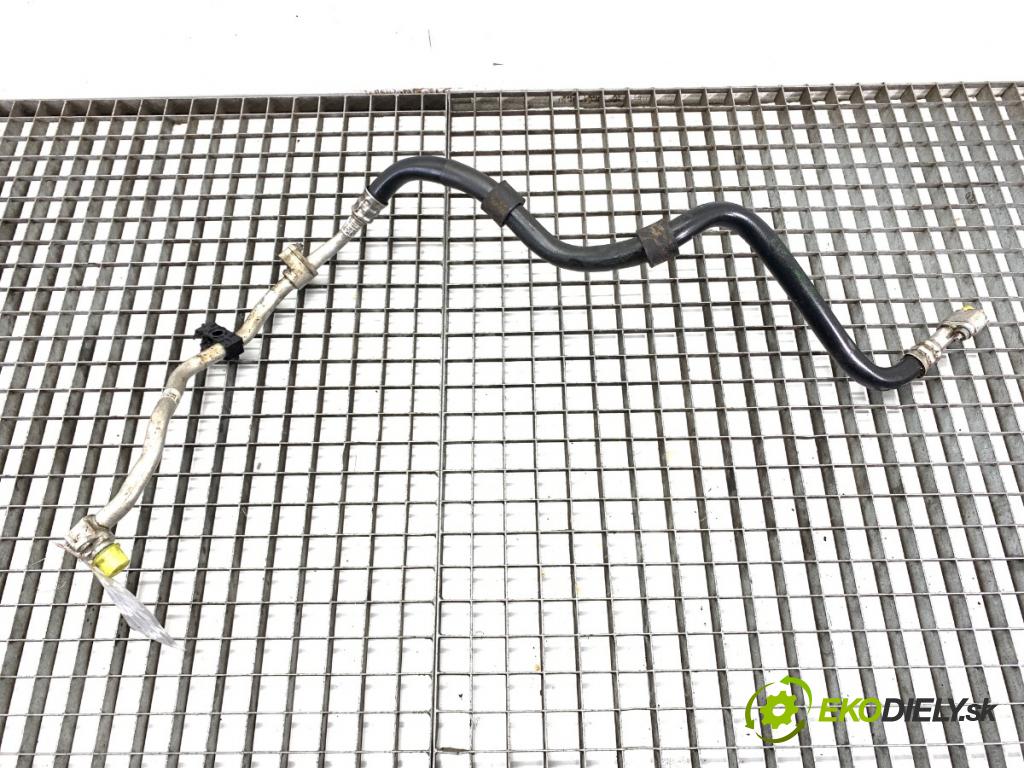 BMW G30 sedan 2021 460 kW M5 Competition 4395 Rúrka oleja 8094806