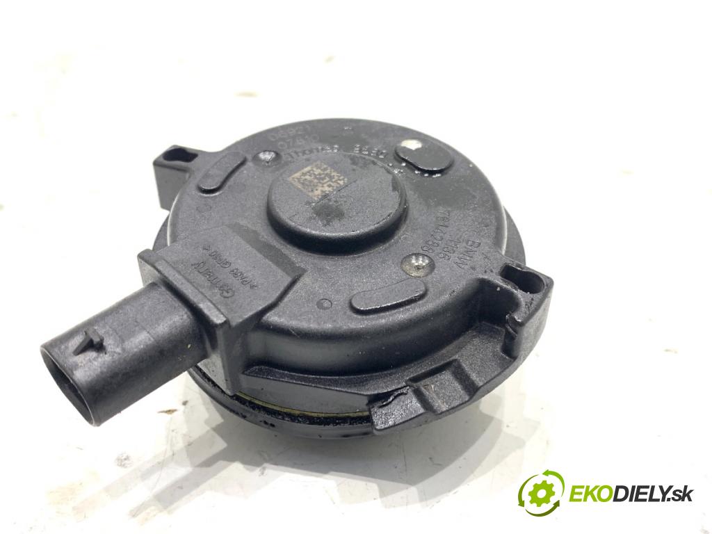 BMW G30 sedan 2021 460 kW M5 Competition 4395 Nastavovač časovania 7614288