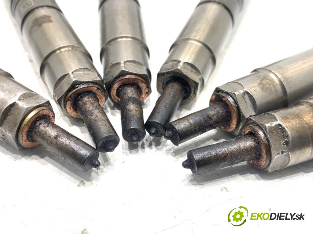 AUDI A5 8T coupe 2008 176 kW 3.0 TDI quattro 2967 vstřikovací ventily 059130277AR