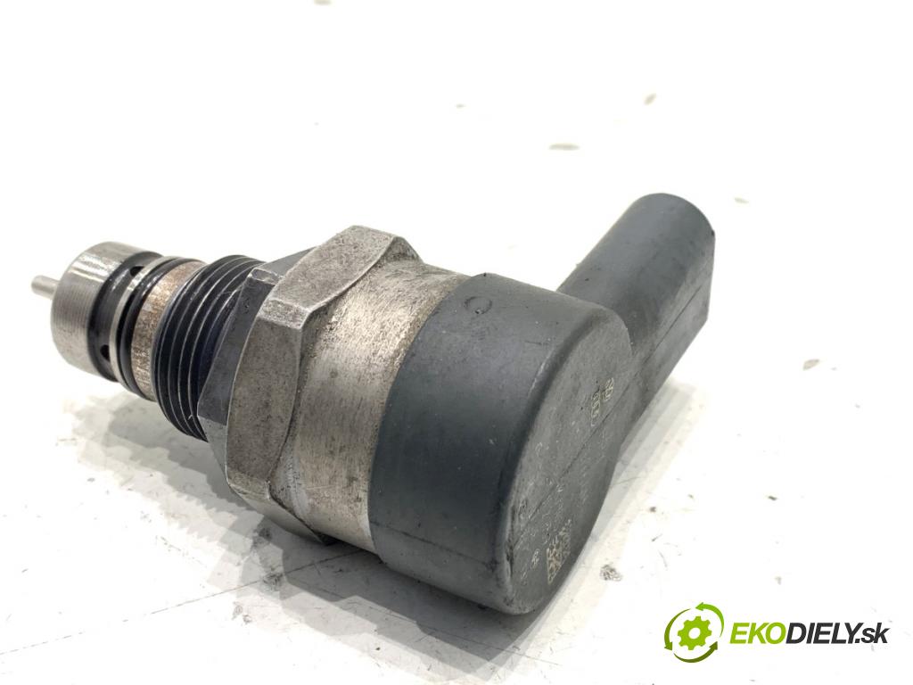 AUDI A5 8T coupe 2008 176 kW 3.0 TDI quattro 2967 Regulátor tlaku paliva 057130764H (Palivový systém ostatní)