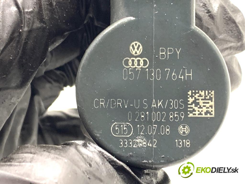 AUDI A5 8T coupe 2008 176 kW 3.0 TDI quattro 2967 Regulátor tlaku paliva 057130764H (Palivový systém ostatné)