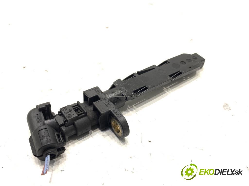 AUDI A5 8T coupe 2008 176 kW 3.0 TDI quattro 2967 snímač pozice hřídele klikového 059906433C (Snímač polohy klikového hřídele)