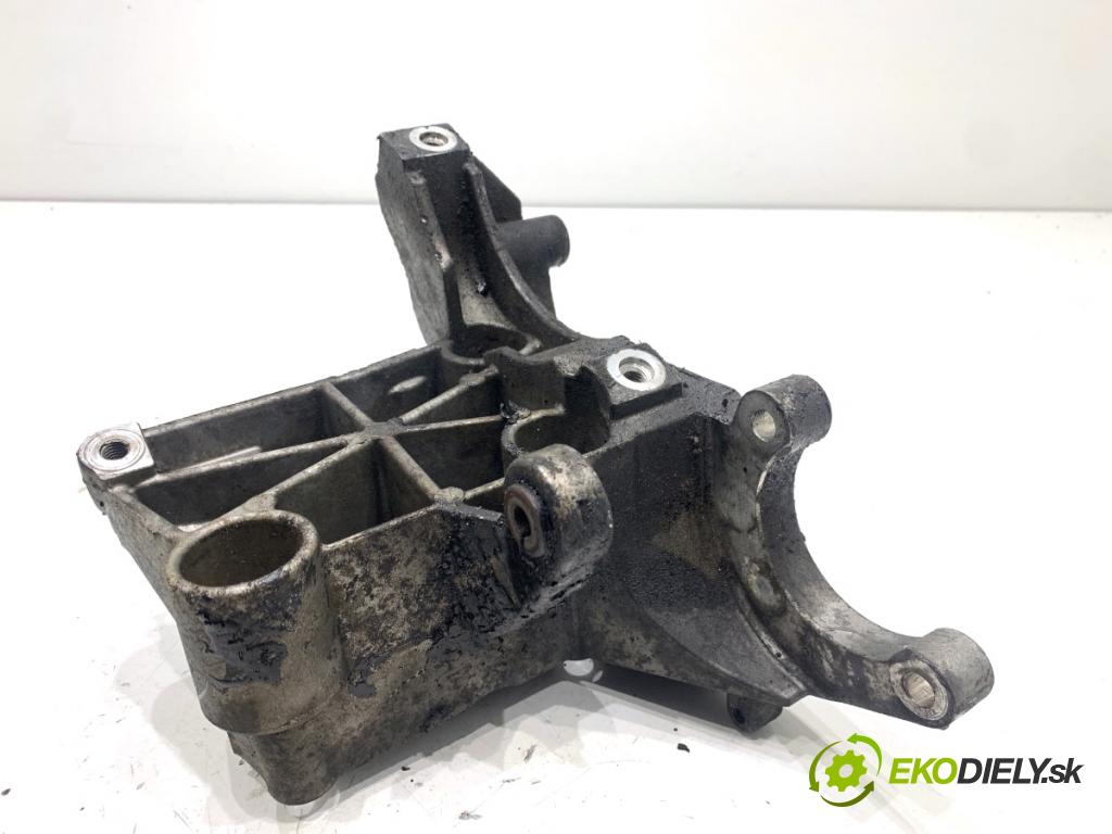 AUDI A5 8T coupe 2008 176 kW 3.0 TDI quattro 2967 držák uchycení KOMPRESORY: klimatizace 059145169AE