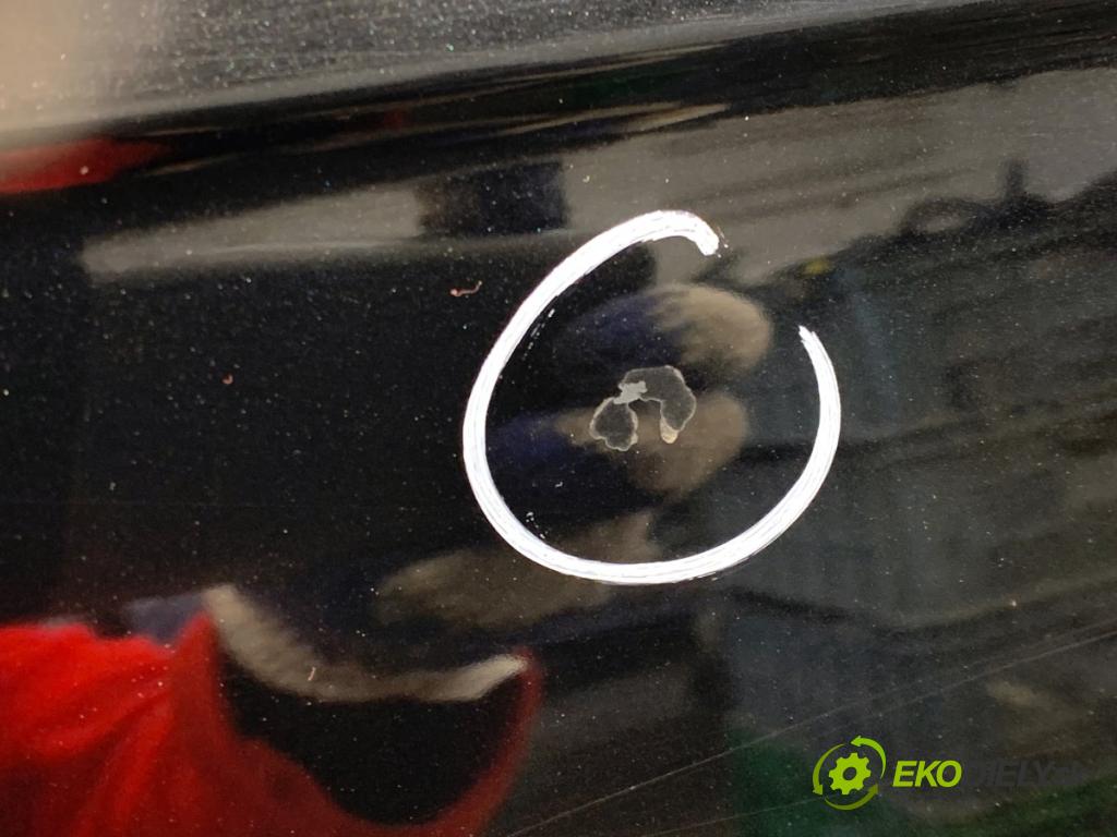 AUDI A4 B7 Kombi 2008 125 kW 2.0 TDI 1968 dveře pravý zadní část