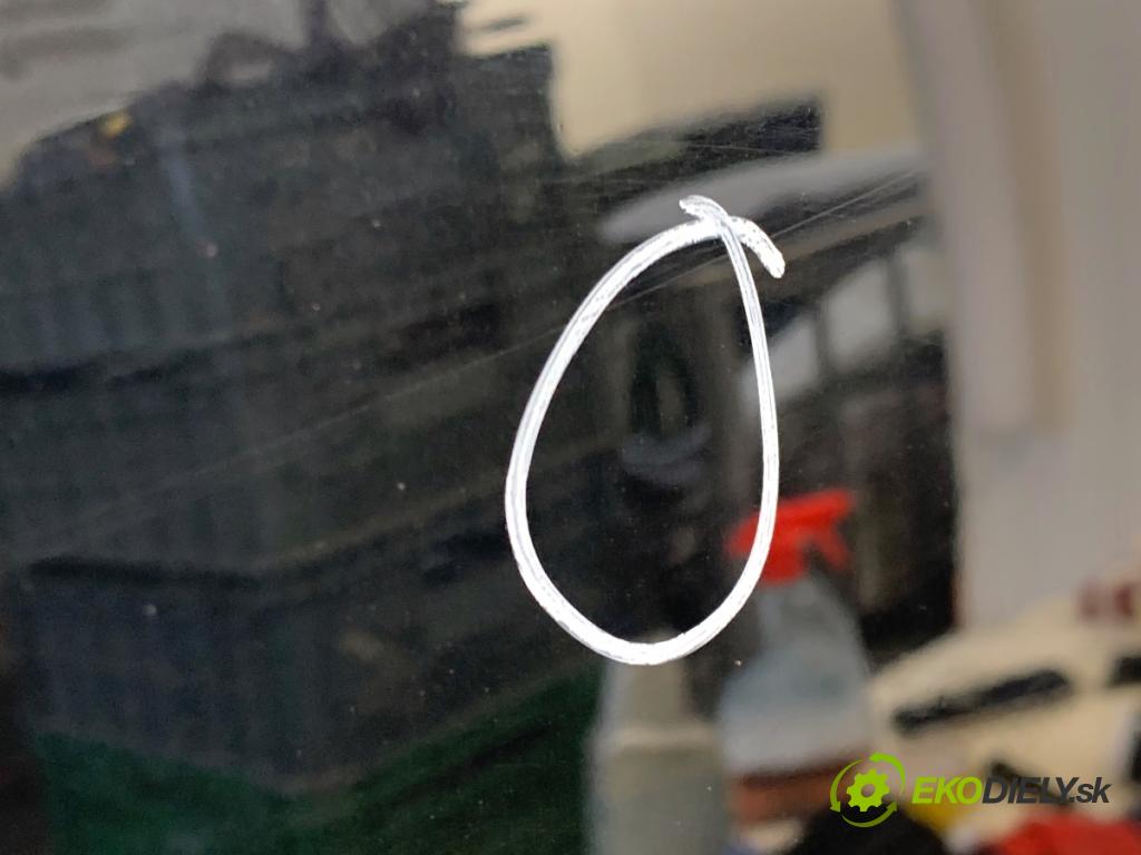 AUDI A4 B7 Kombi 2008 125 kW 2.0 TDI 1968 dveře pravý zadní část