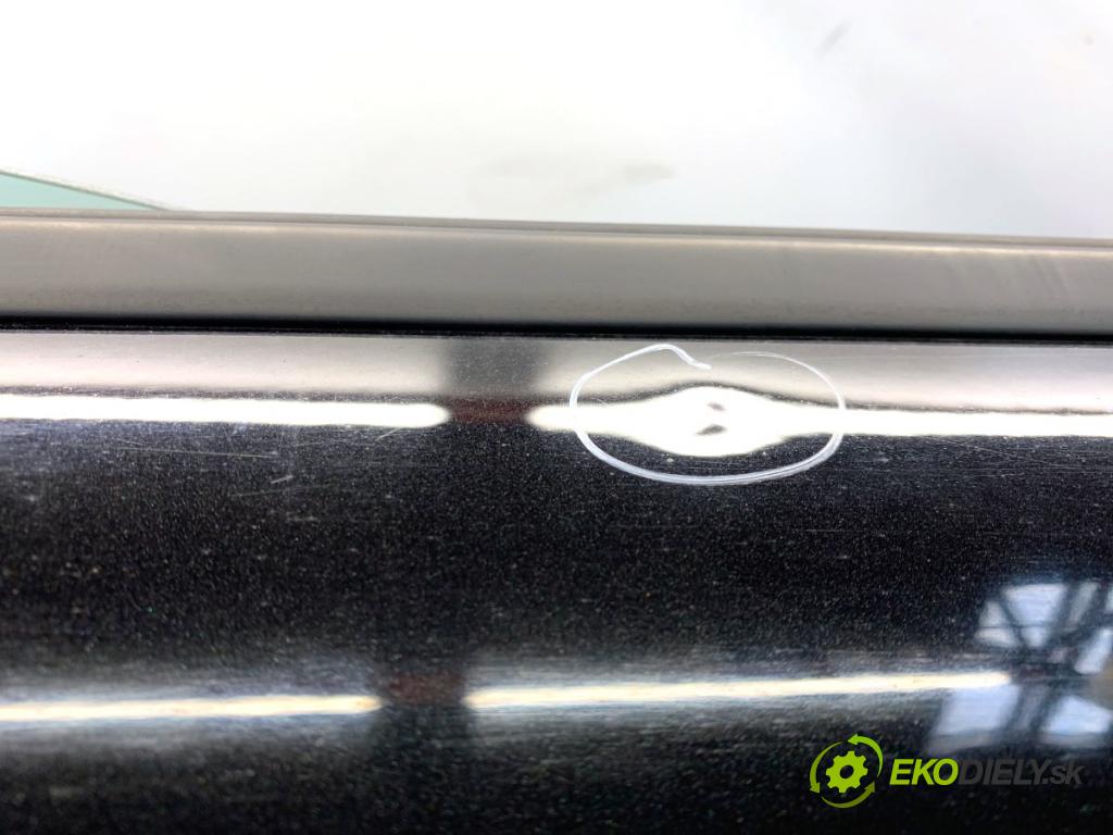 AUDI A4 B7 Kombi 2008 125 kW 2.0 TDI 1968 dveře pravý přední část