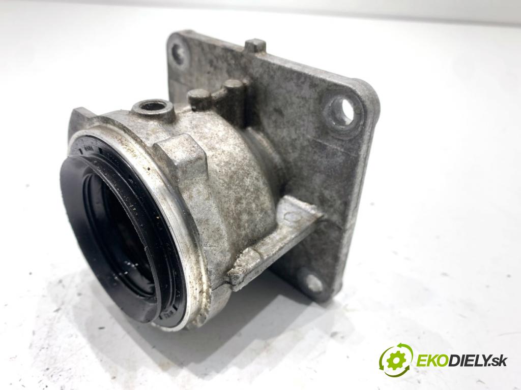 BMW G30 sedan 2021 460 kW M5 Competition 4395 podpera poolos 8699442