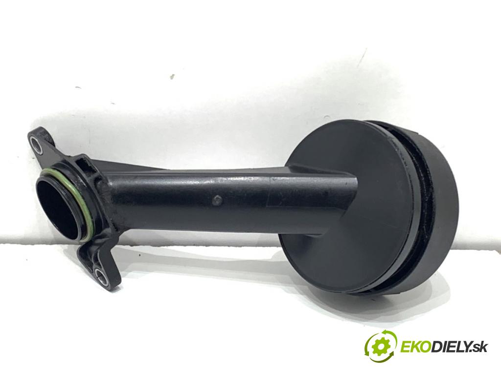 BMW G30 sedan 2021 460 kW M5 Competition 4395 Zátka nádrže oleja 7852476