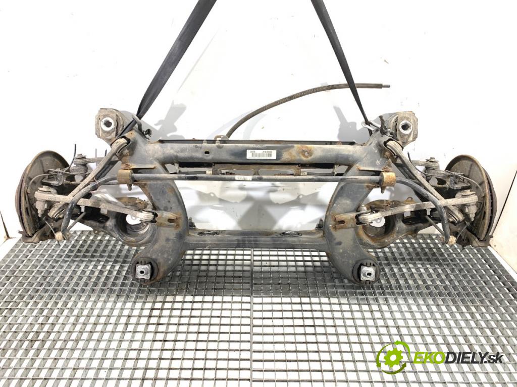 MERCEDES-BENZ W218 Kombi 2016 190 kW CLS 350 d 4-matic (218.994) 2987 výztuha zadní část 2183500902